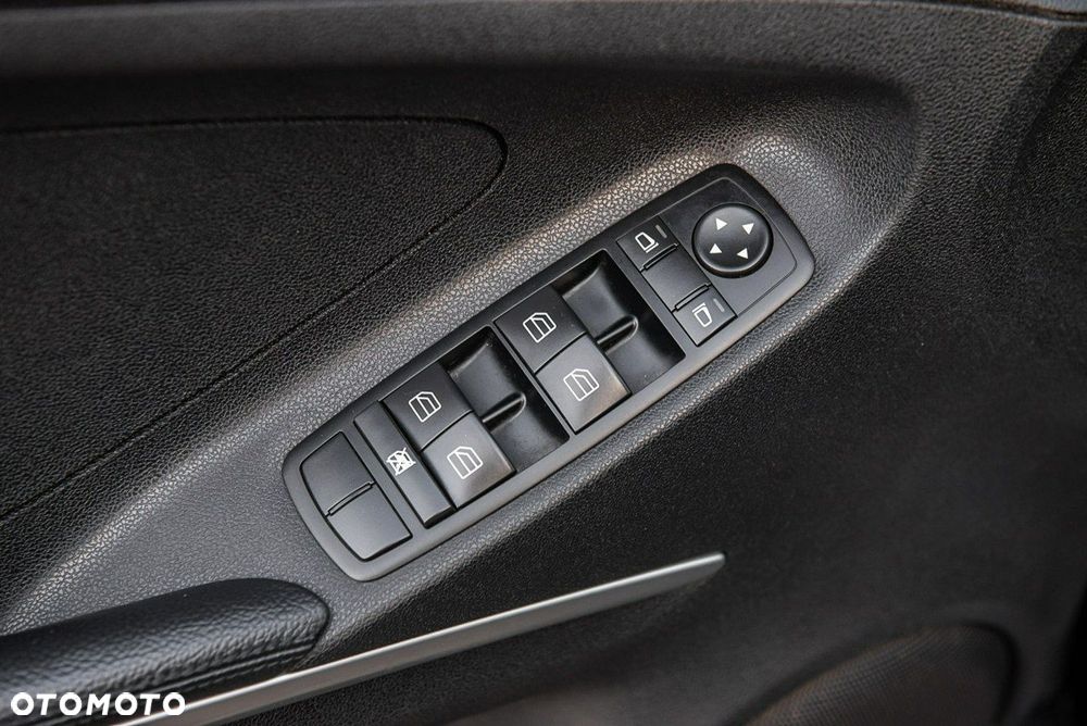 Mercedes-Benz ML 320 CDI 4Matic 7G-TRONIC - 28