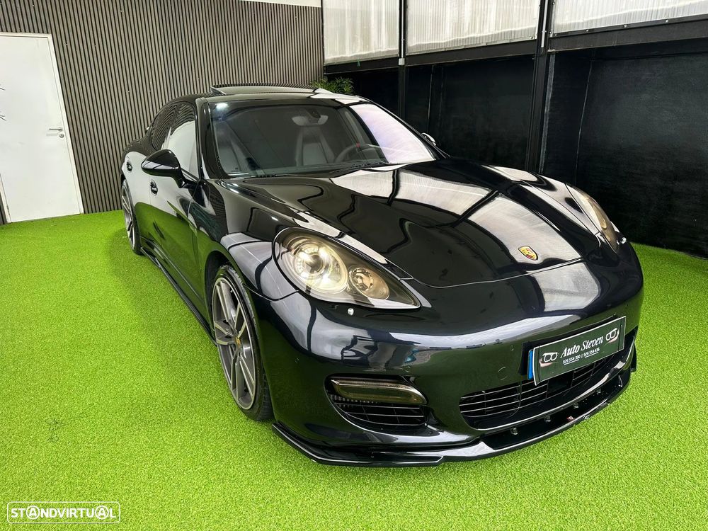 Porsche Panamera Turbo PDK - 8