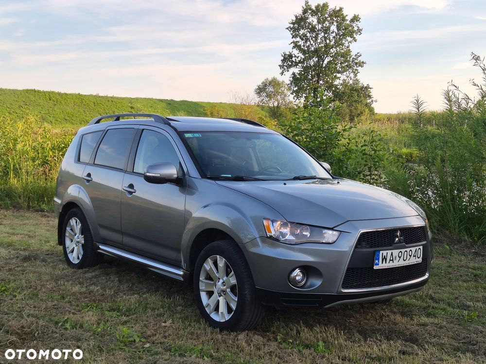 Mitsubishi Outlander 2.4 Intense + CVT - 2