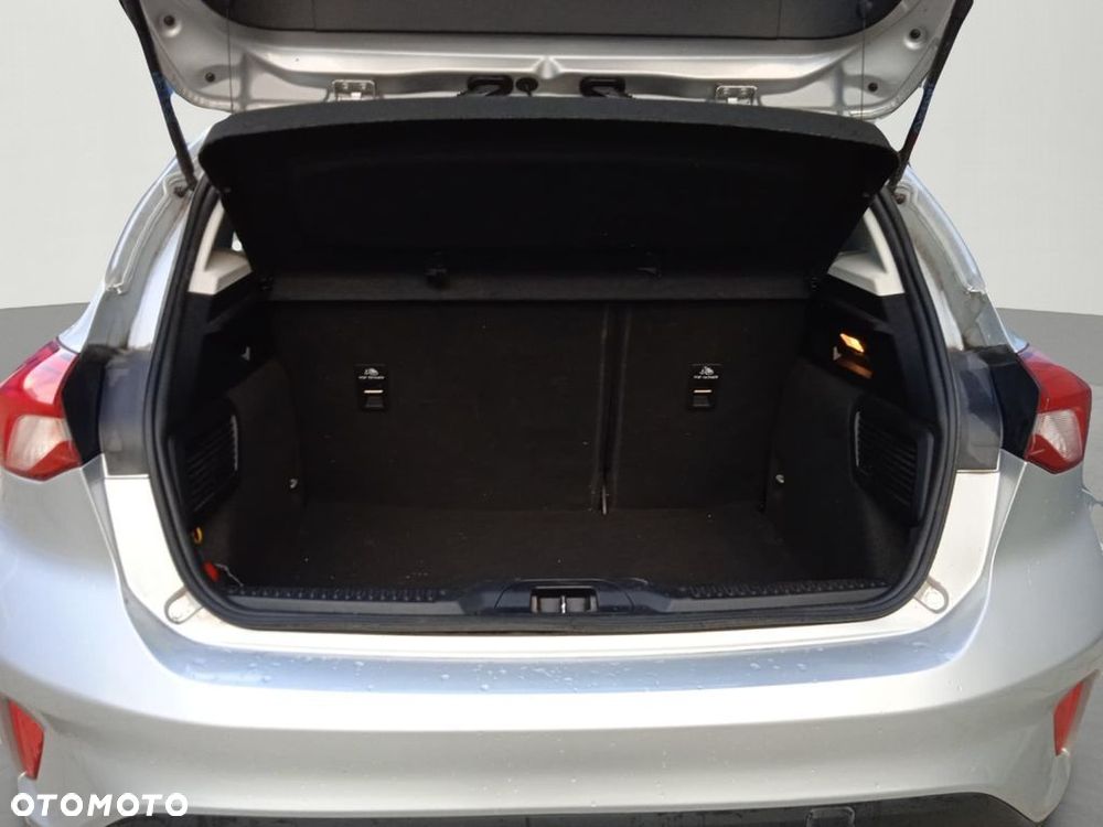 Ford Focus 1.0 EcoBoost Trend - 31