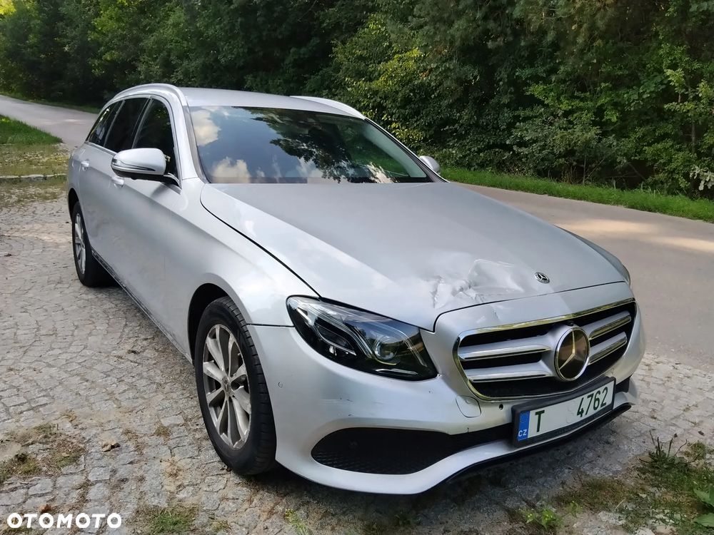 Mercedes-Benz Klasa E 220 d 4-Matic Business Edition 9G-TRONIC - 1