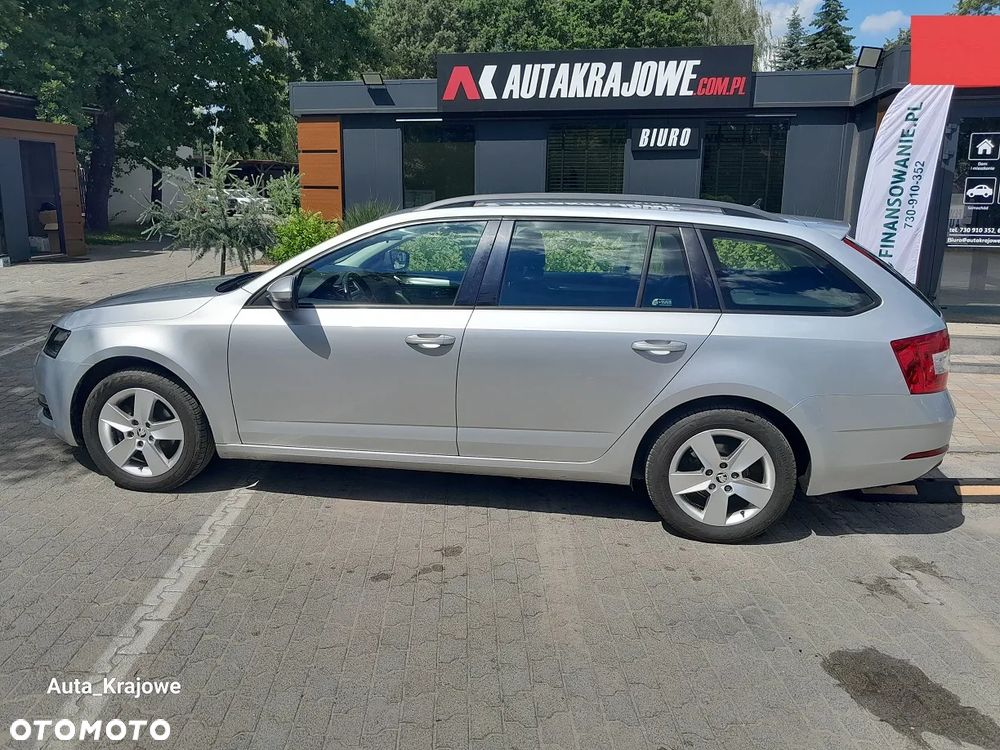 Skoda Octavia 2.0 TDI SCR Ambition - 8