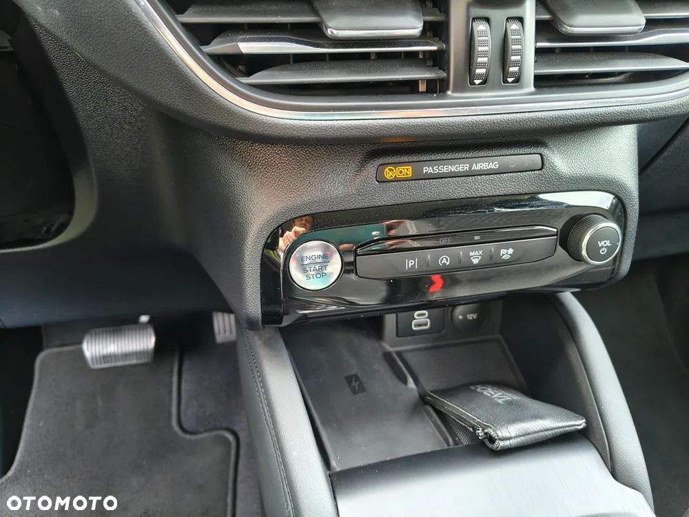 Ford Kuga 1.5 EcoBoost FWD Titanium - 35