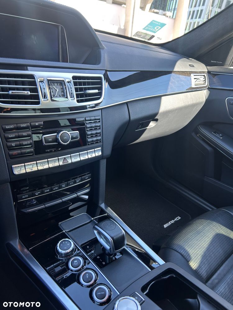 Mercedes-Benz Klasa E - 11