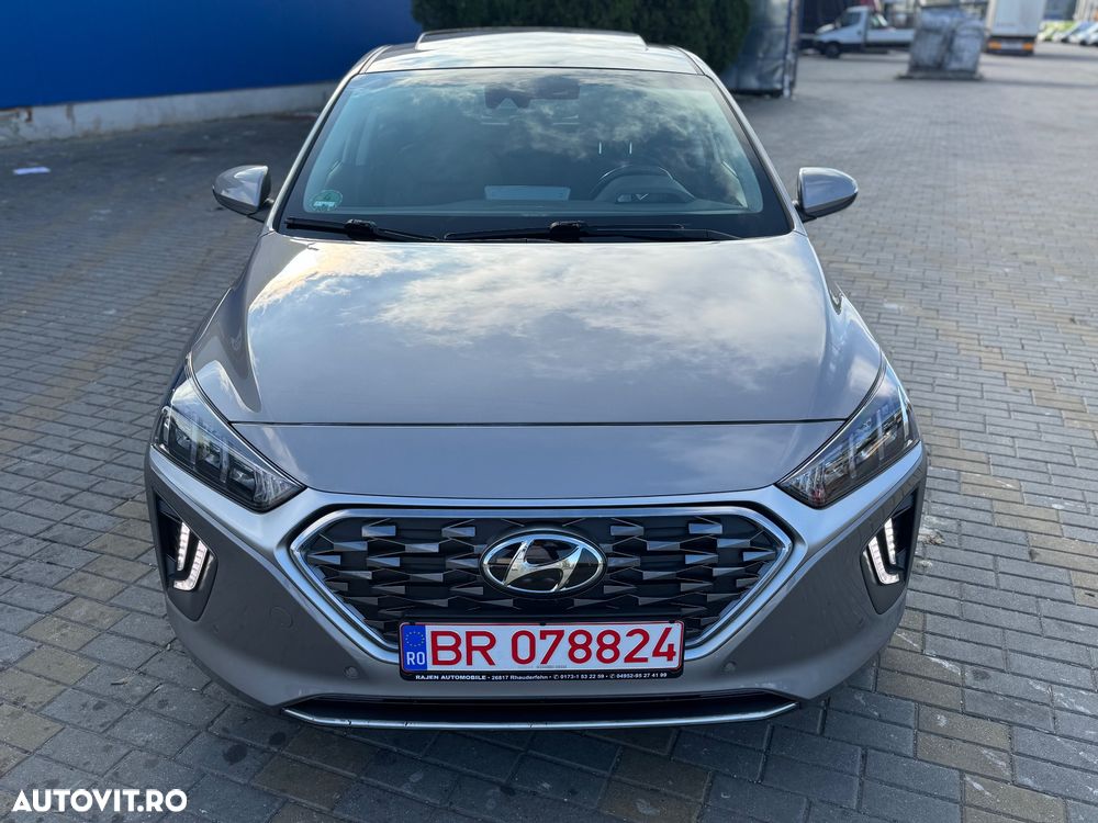 Hyundai IONIQ - 10