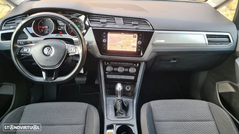 VW Touran 1.6 TDI Confortline DSG - 9