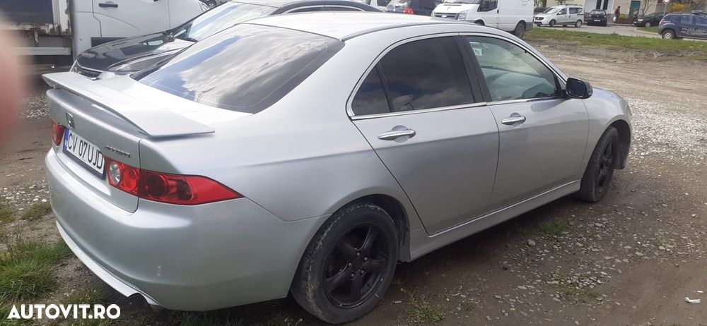 Honda Accord 2.0i ES 4 Door VTEC - 3