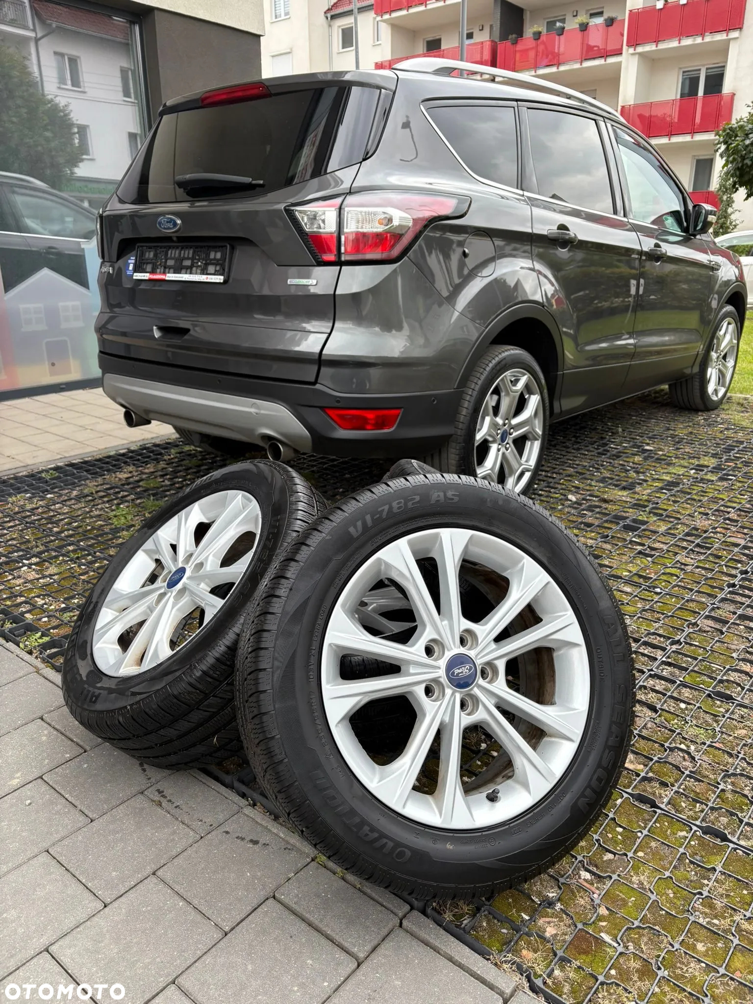 Ford Kuga 1.5 EcoBoost 2x4 SYNC - 25