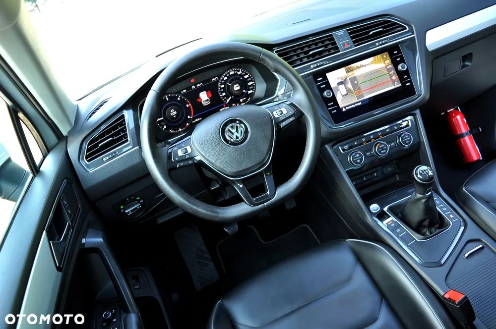 Volkswagen Tiguan 2.0 TDI SCR R-Line - 24