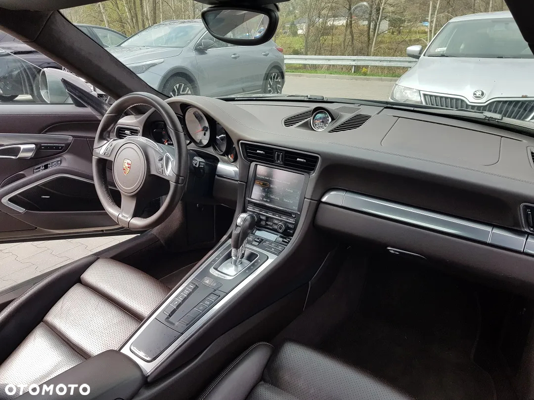 Porsche 911 Carrera 4S PDK - 20
