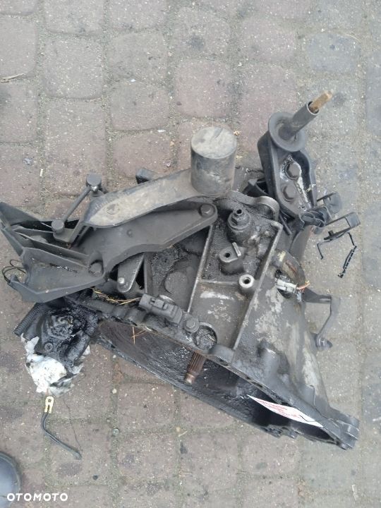 SKRZYNIA BIEGÓW SCUDO JUMPY EXPERT 1.9D DW8 1868 69KM 51KW - 3