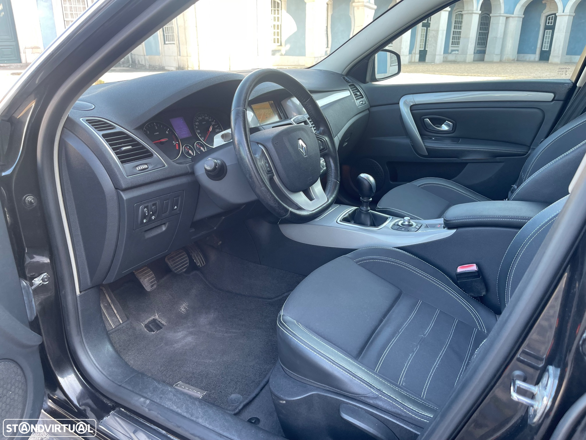 Renault Laguna Break 1.5 dCi Dynamique S - 16