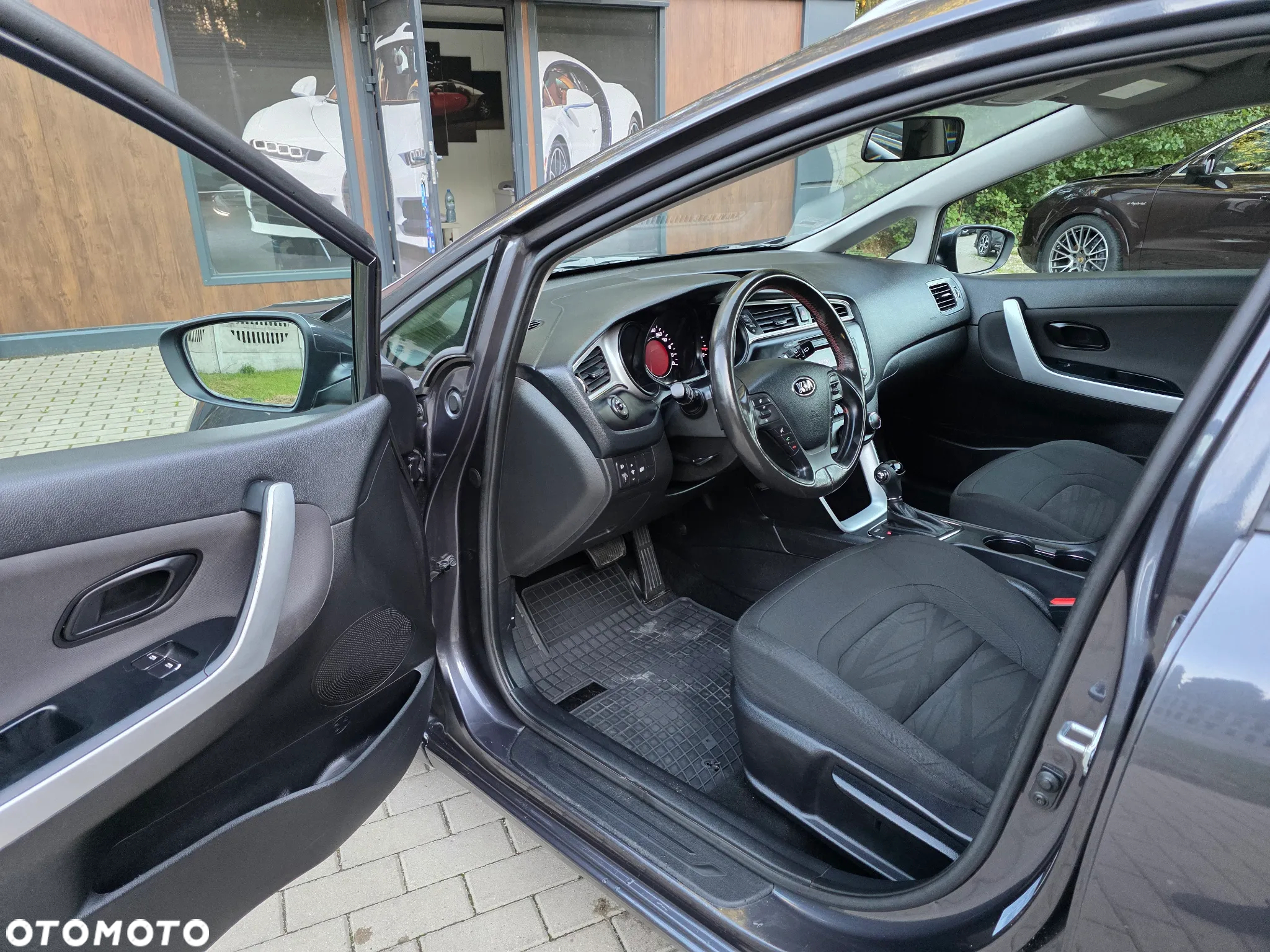 Kia Ceed Cee'd 1.6 GDI M DCT - 10