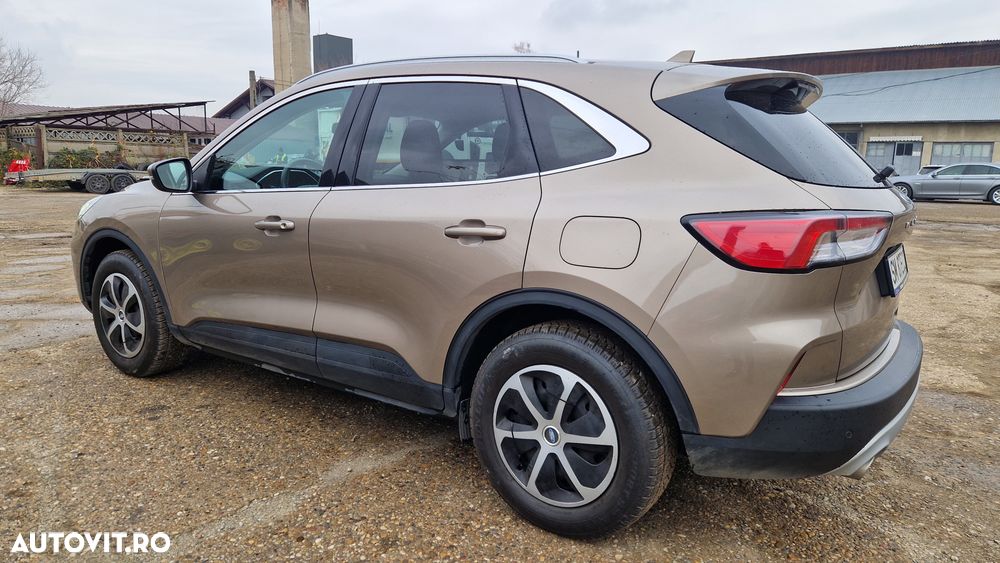 Ford Kuga 1.5 EcoBoost 2WD Titanium - 4