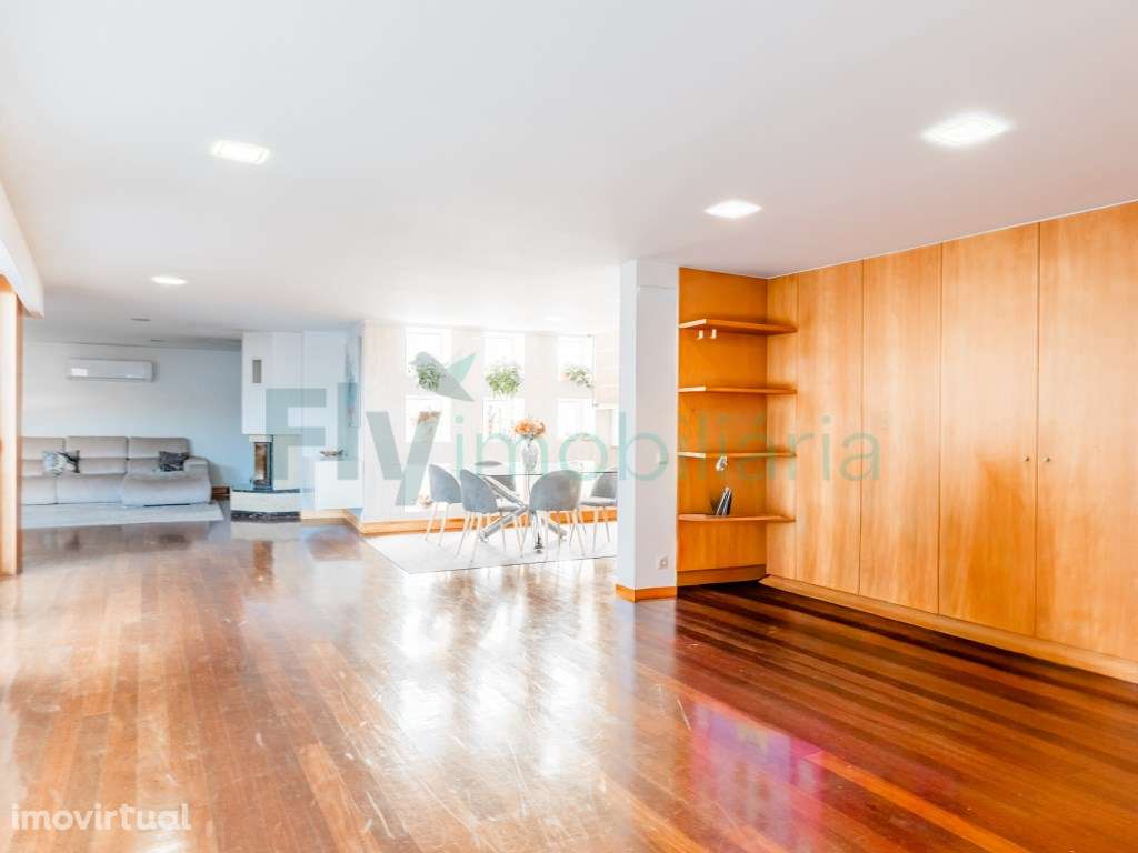 Moradia T3 em Fermentões com Piscina e Zona de Churrasqueira - Grande imagem: 3/55