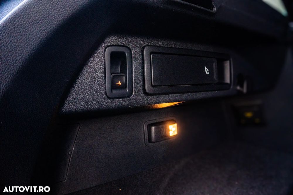 Volkswagen Tiguan 2.0 TDI SCR 4MOTION (BlueMotion Techn.) DSG Highline - 37