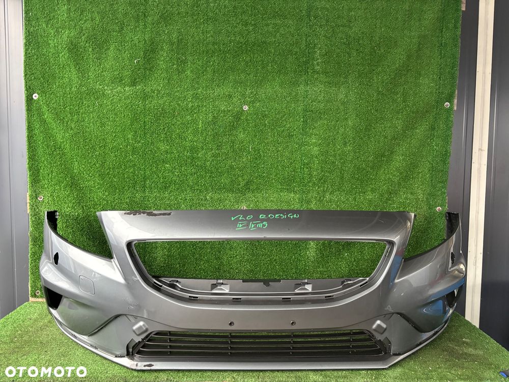 Volvo V40 II  R-Design zderzak przedni 13- - 7
