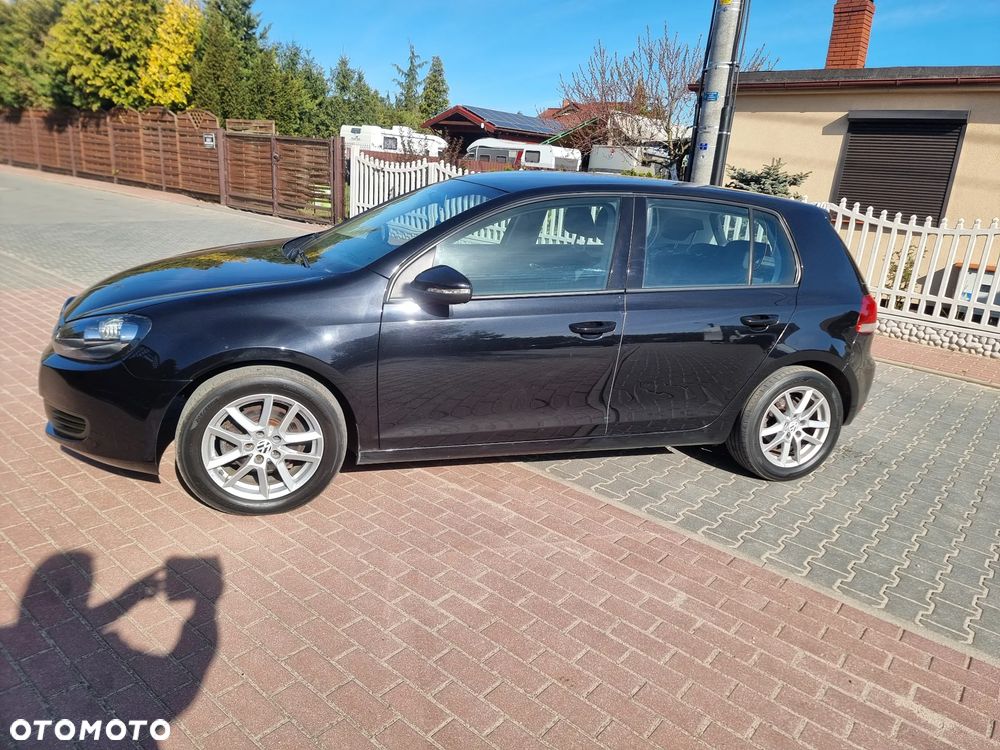 Volkswagen Golf - 10