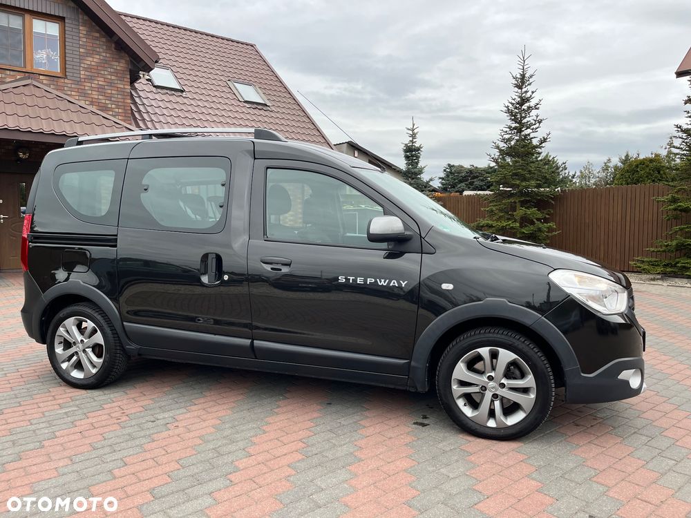 Dacia Dokker TCe 115 Stepway Celebration - 16