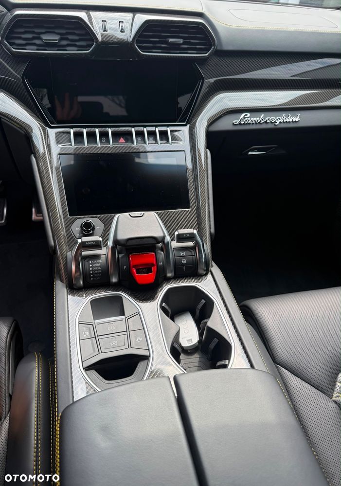 Lamborghini Urus - 8