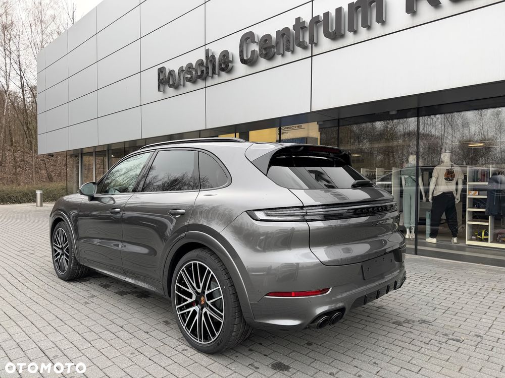 Porsche Cayenne - 3