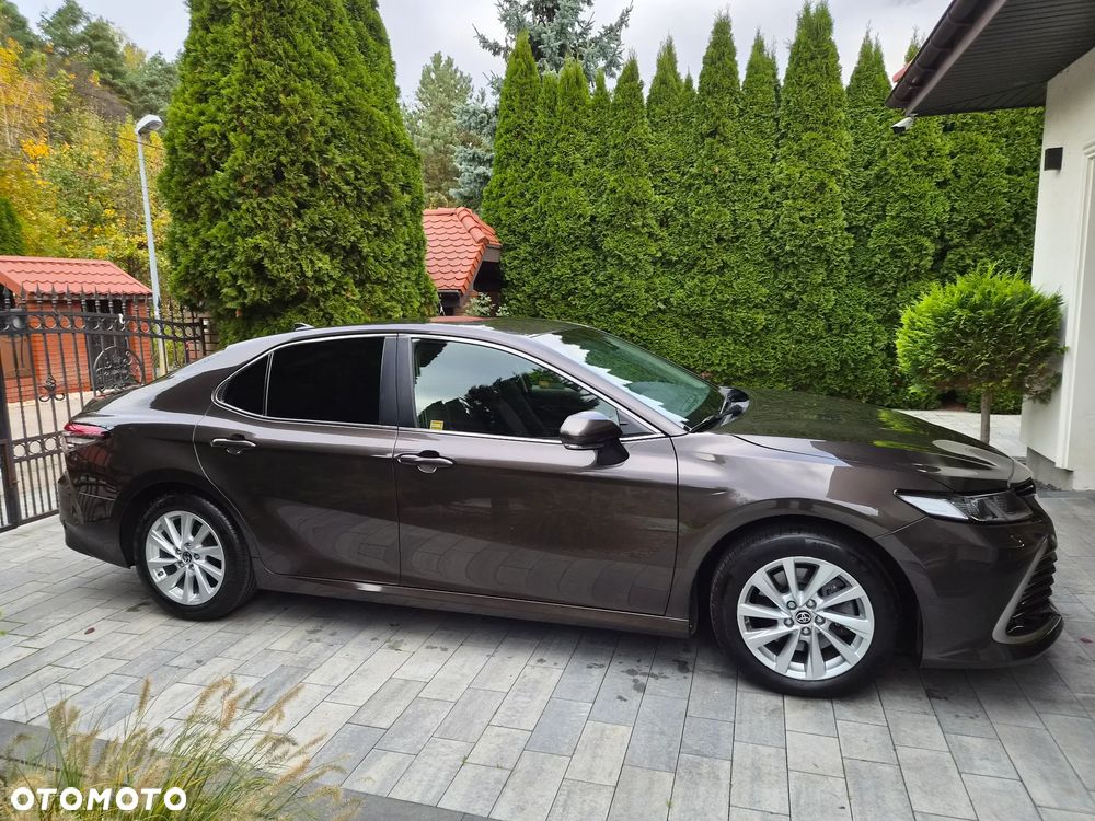 Toyota Camry - 9