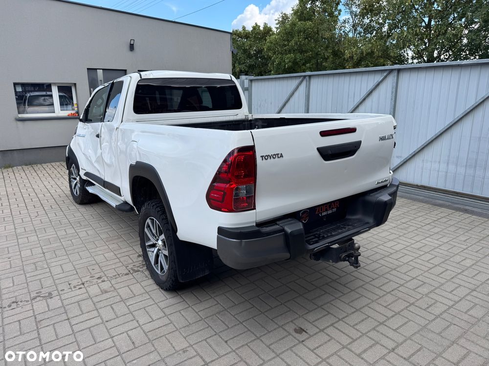 Toyota Hilux - 3