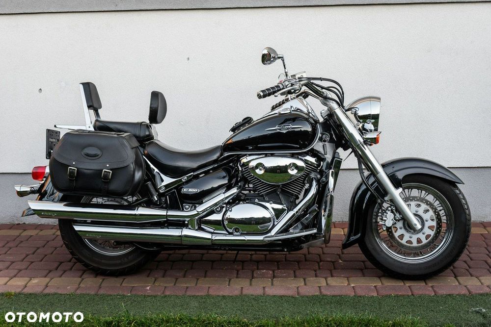 Suzuki VL 800 Volusia - Boulevard C50 - 3