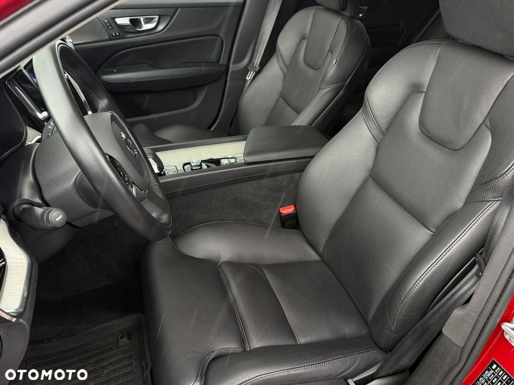 Volvo V60 Cross Country Pro B5 B AWD - 29