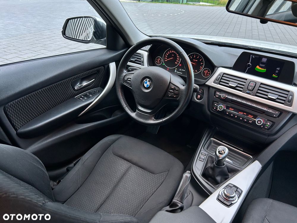 BMW Seria 3 316i - 9