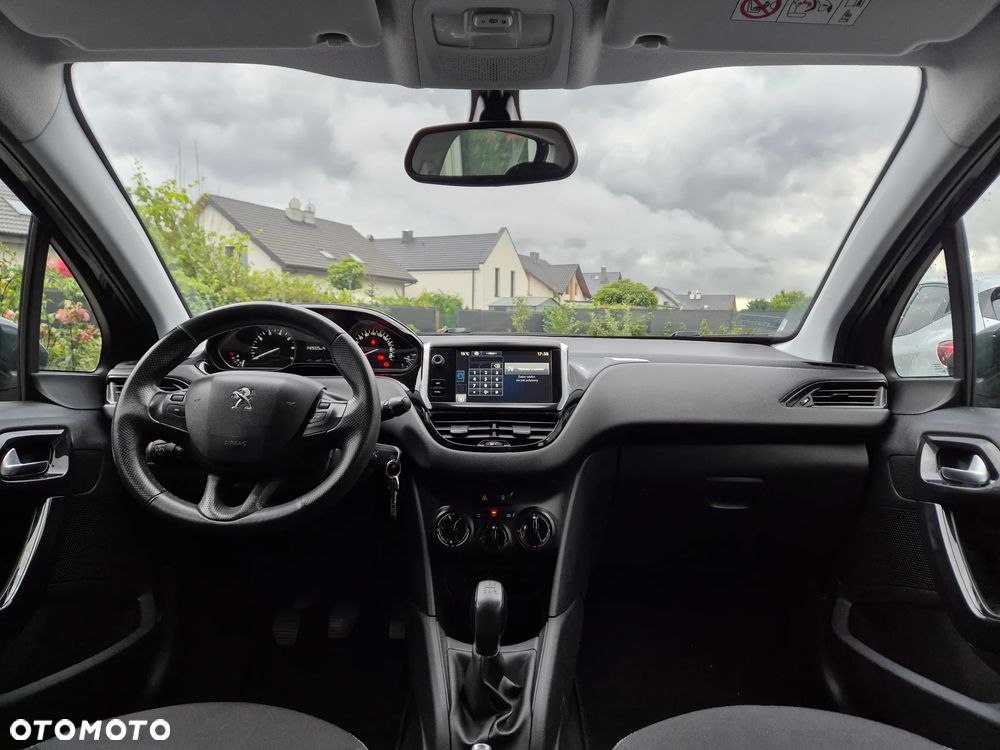Peugeot 208 1.2 PureTech Active - 18