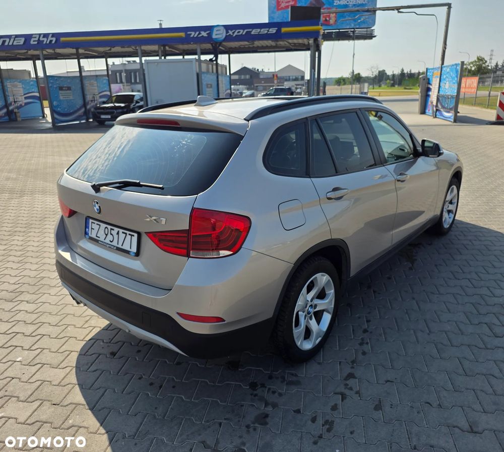 BMW X1 xDrive28i xLine - 7