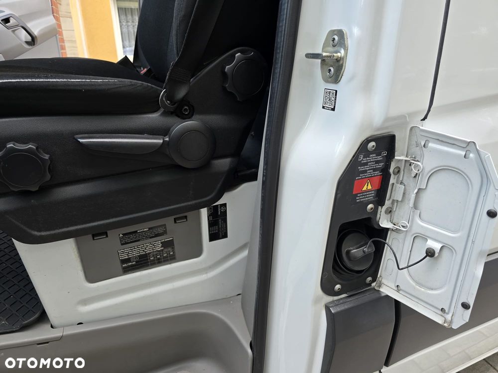 Mercedes-Benz Sprinter - 34