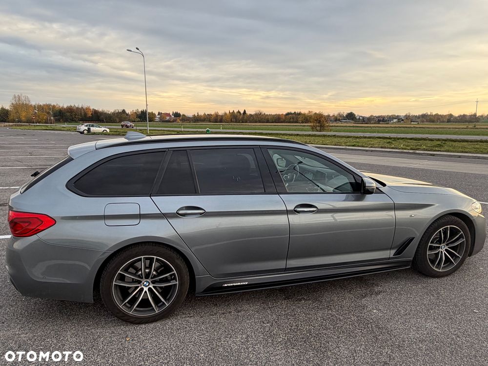 BMW Seria 5 520d xDrive - 9