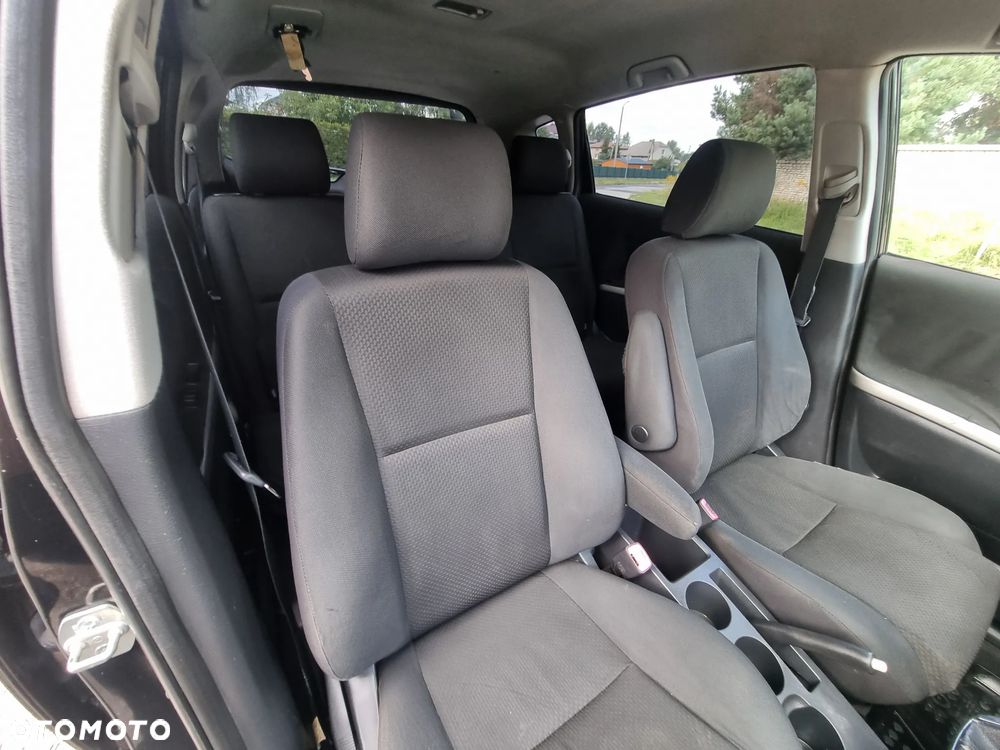 Toyota Corolla Verso 2.0 D-4D Sol - 20