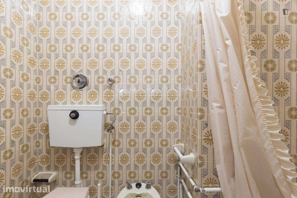 Quarto - localizado em Paranhos Porto - Grande imagem: 3/16