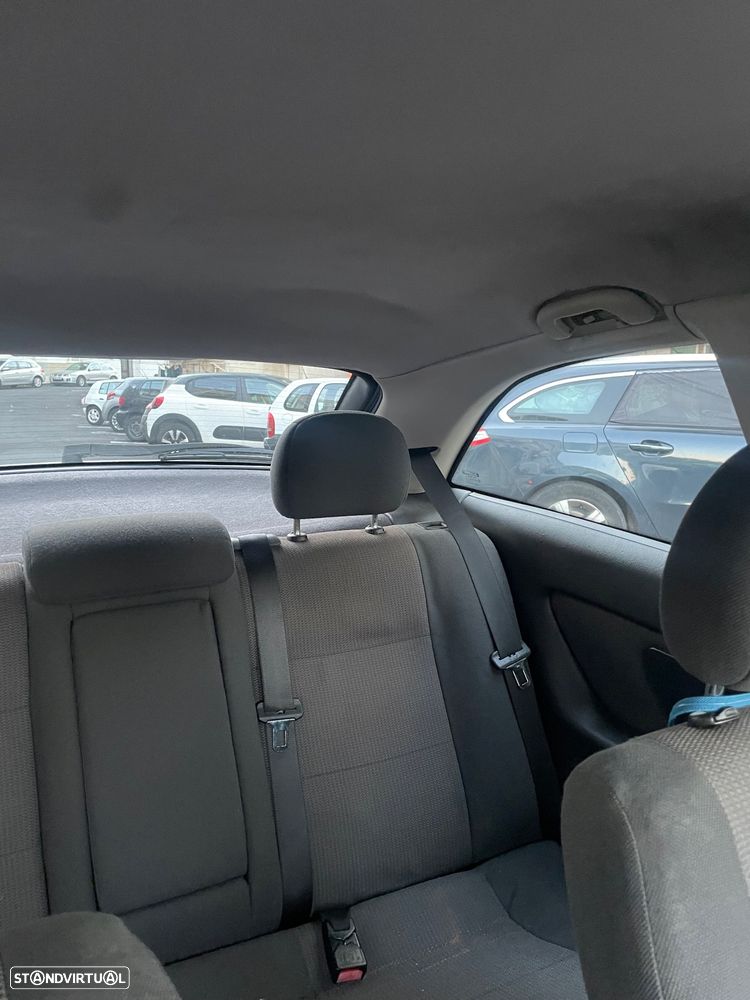 Opel Astra 1.4 Sport - 12