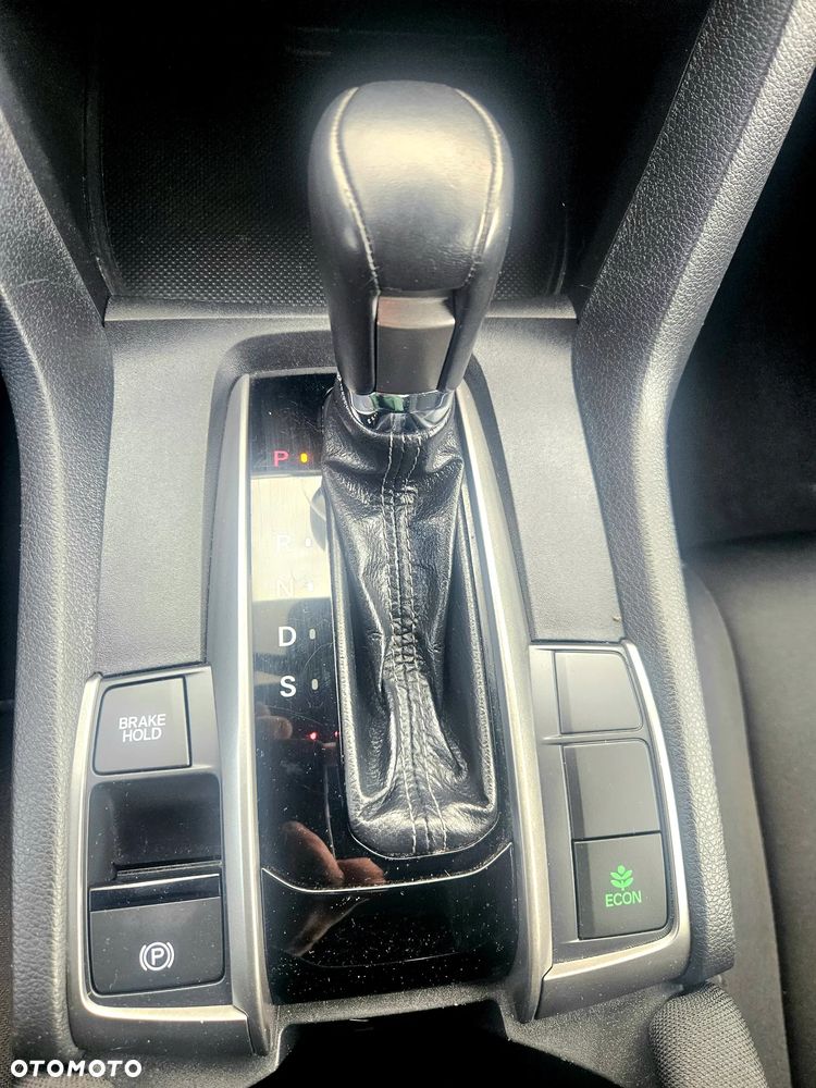 Honda Civic 1.5 i-VTEC Turbo CVT Sport - 33