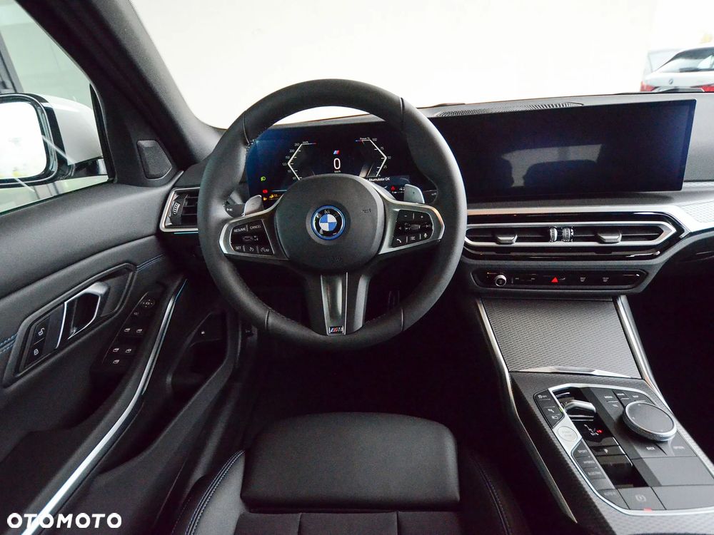 BMW Seria 3 330e PHEV xDrive M Sport sport - 24