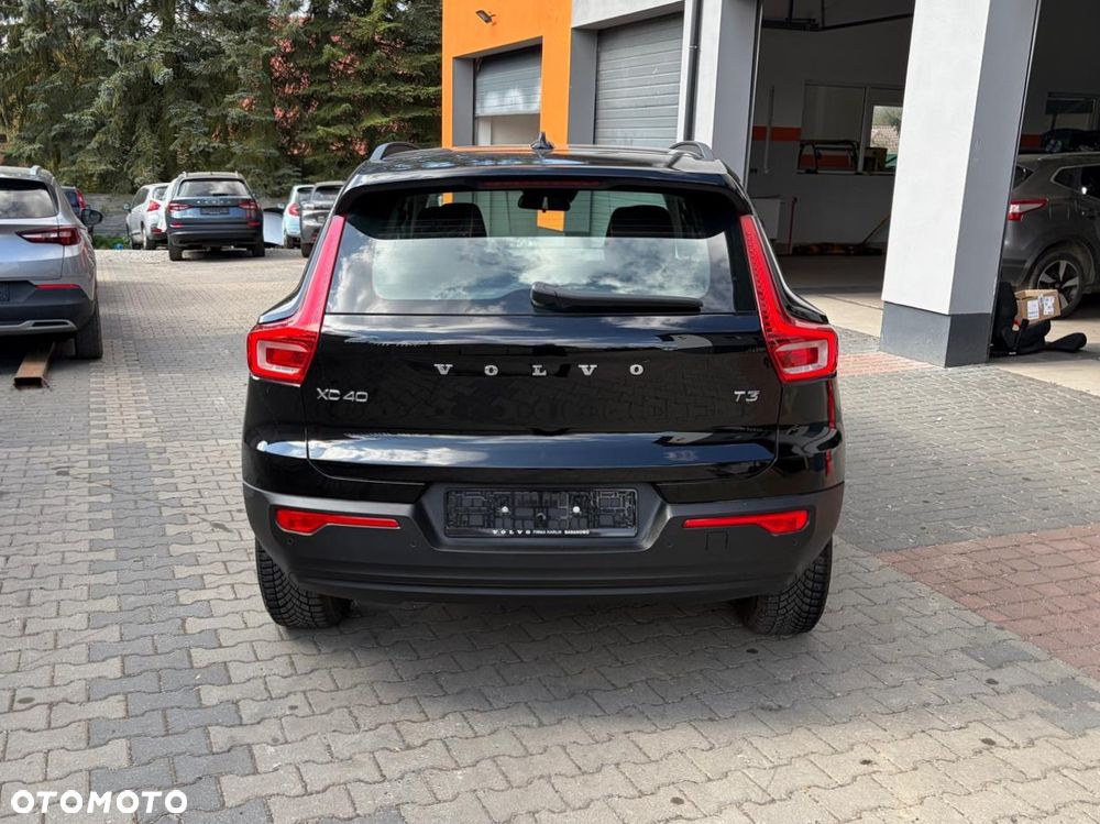 Volvo XC 40 T3 - 4