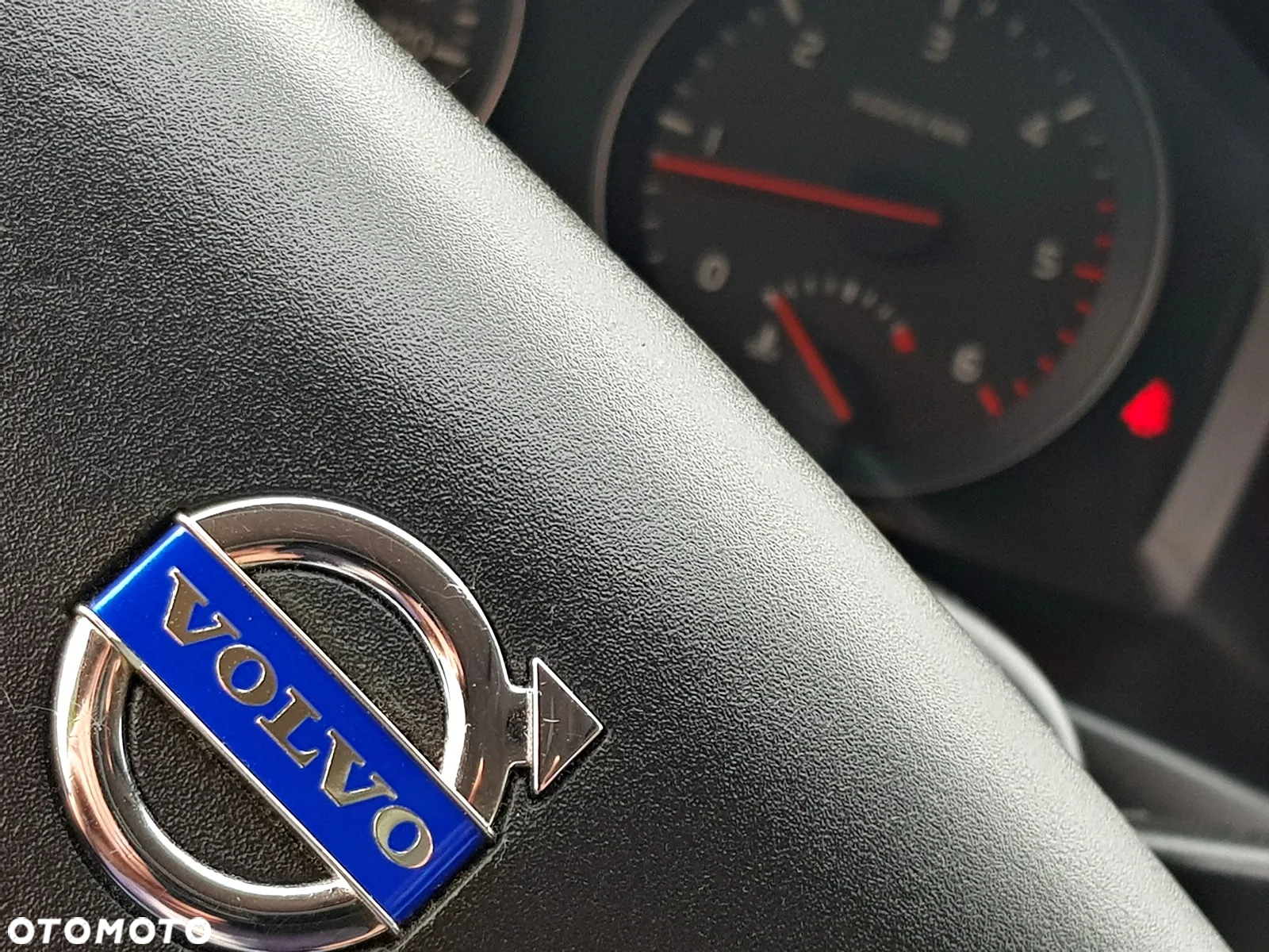 Volvo C30 D4 Momentum - 23