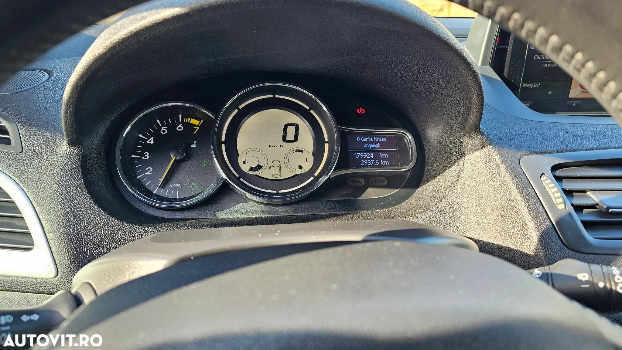 Renault Megane Grandtour ENERGY TCe 130 BOSE EDITION - 21