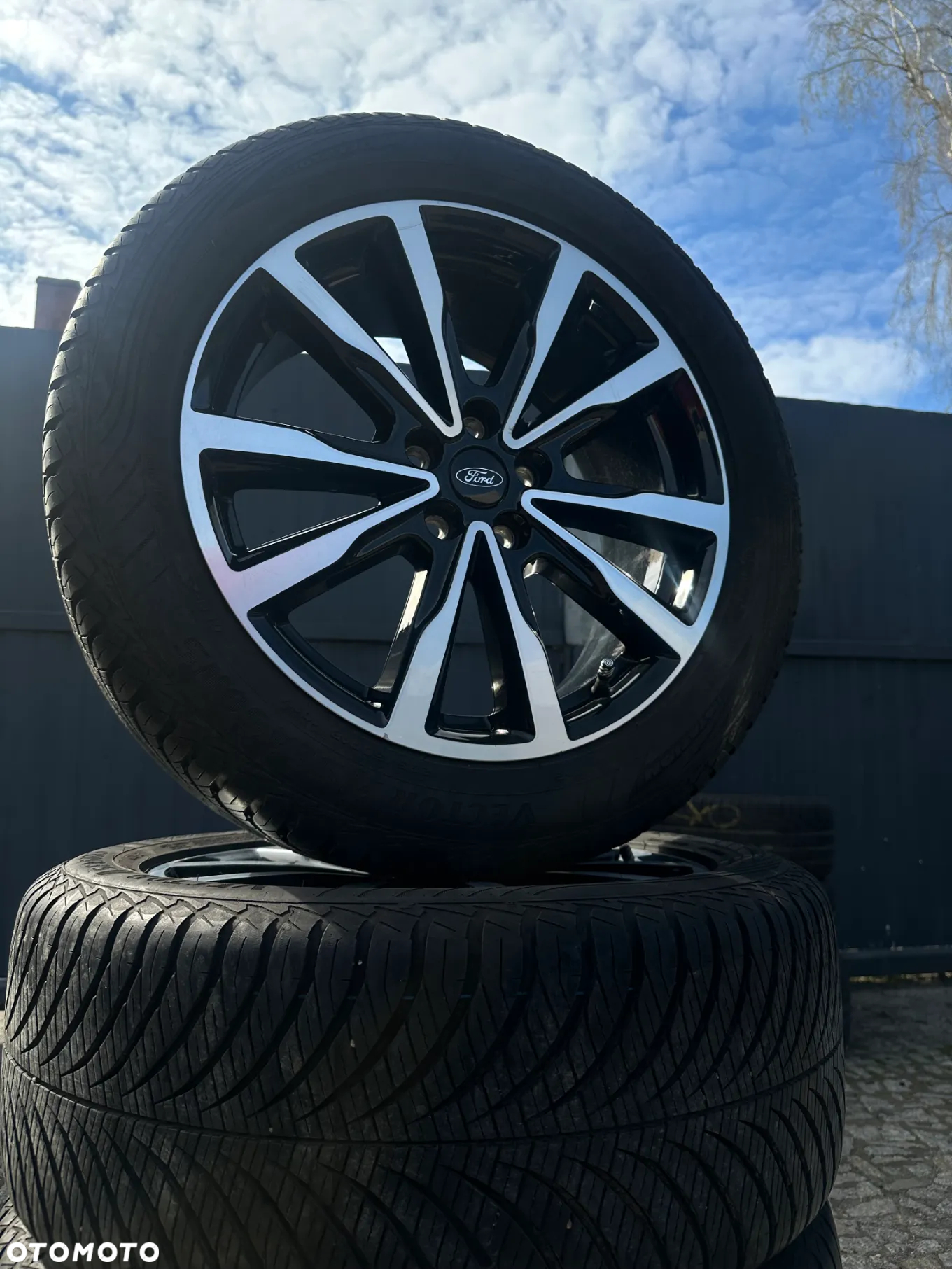 Koła Całoroczne wielosezonowe do Ford Kuga 5x108 18 235 50 Goodyear - 5