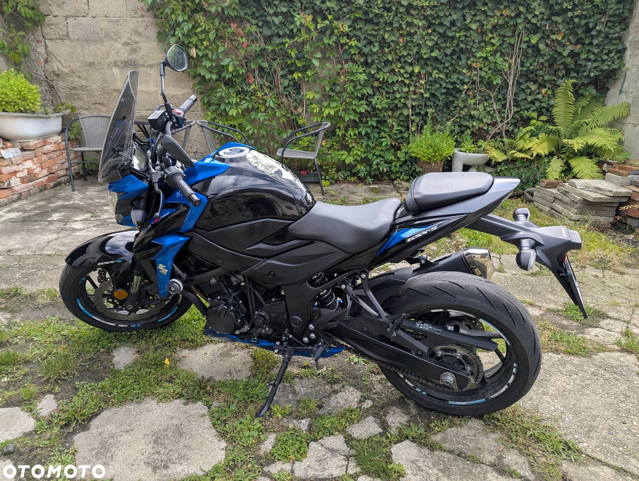 Suzuki GSX - 1
