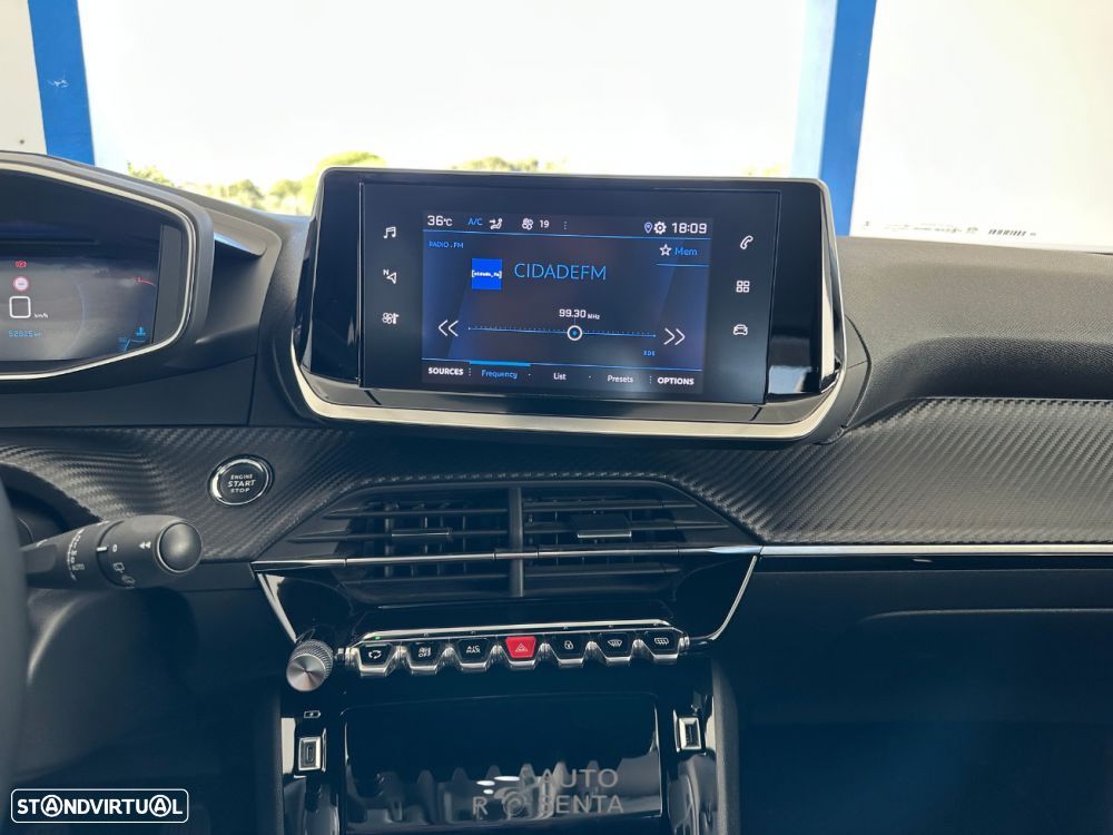 Peugeot 2008 1.2 PureTech Allure Pack - 12