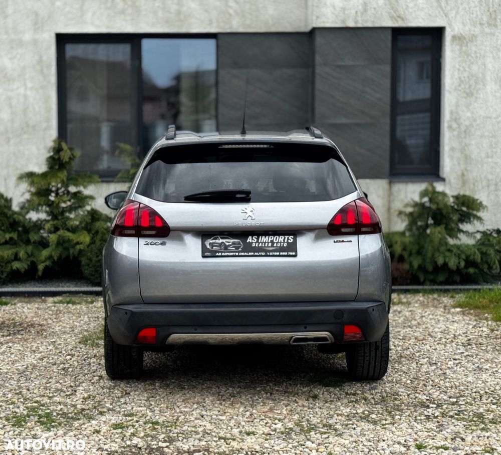 Peugeot 2008 1.2 PureTech Turbo S&S GT-Line - 5