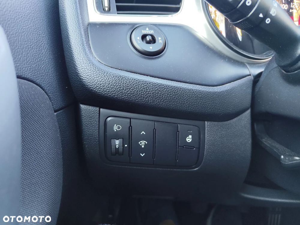 Kia Ceed Cee'd 1.6 GDI M - 12