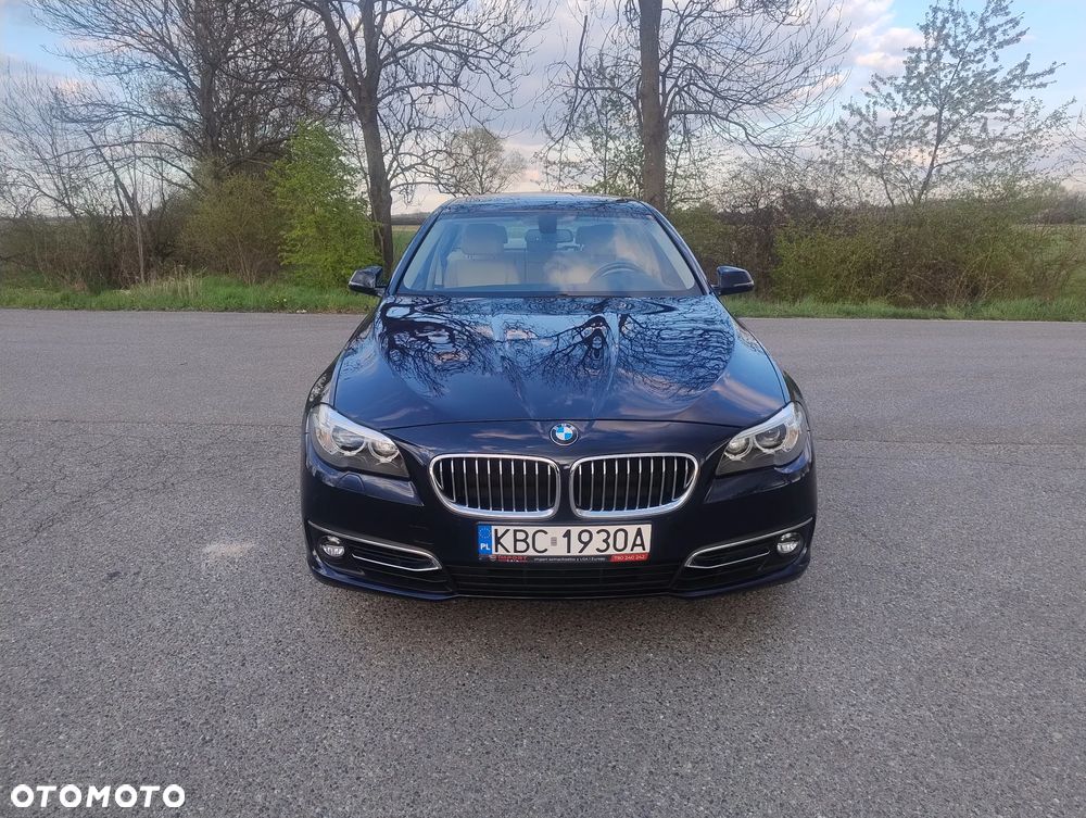 BMW Seria 5 528i Luxury Line - 22