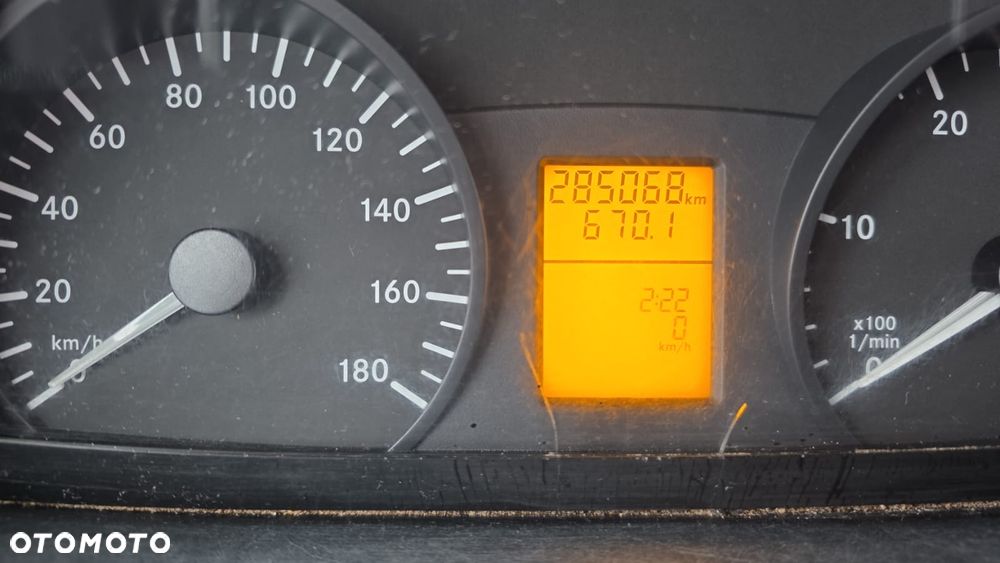 Mercedes-Benz Sprinter Brygadówka 6 miejsc z zabudową warsztatową - 9