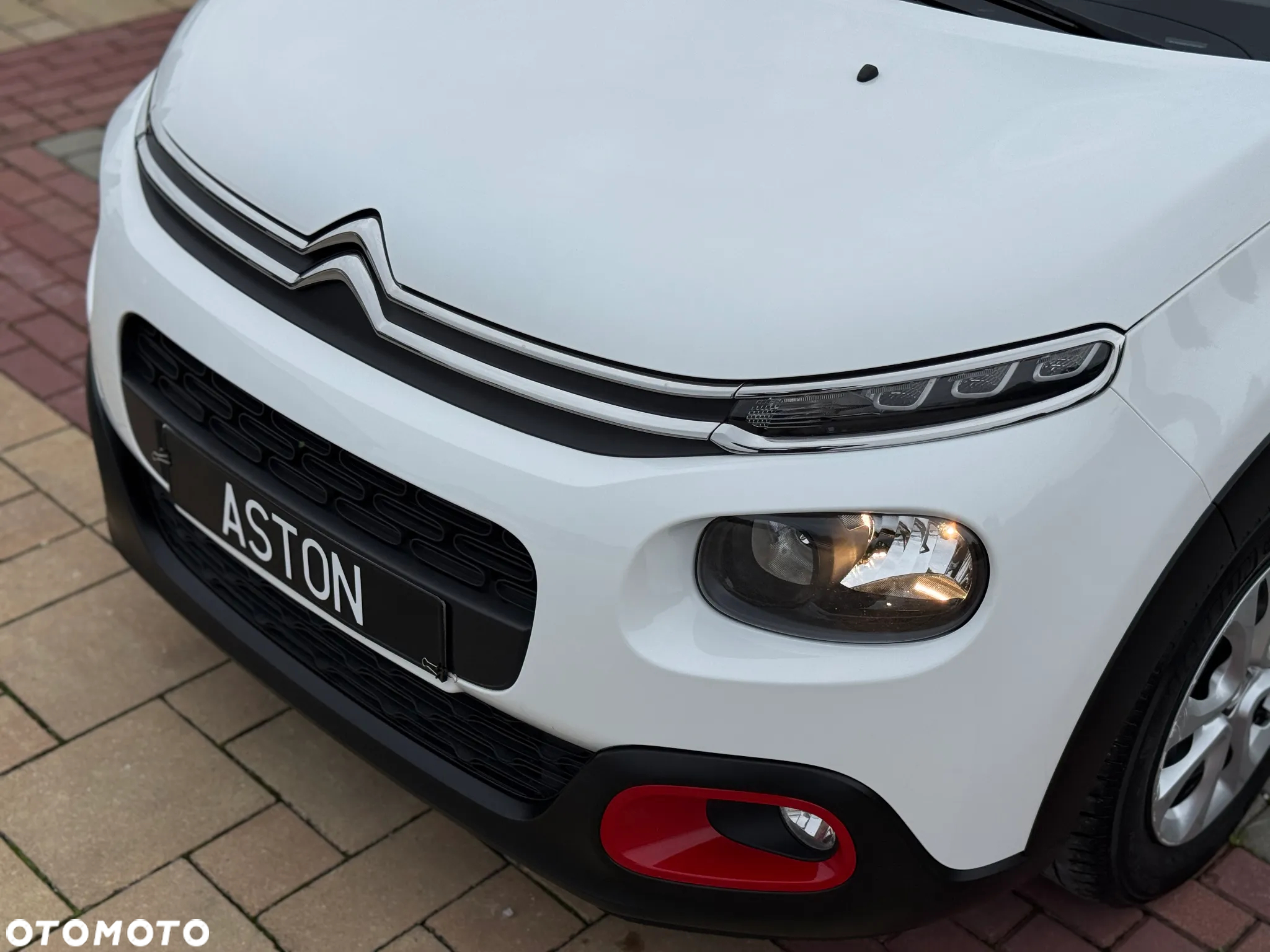 Citroën C3 Pure Tech 82 SHINE - 13